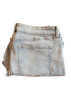 Light wash jeans